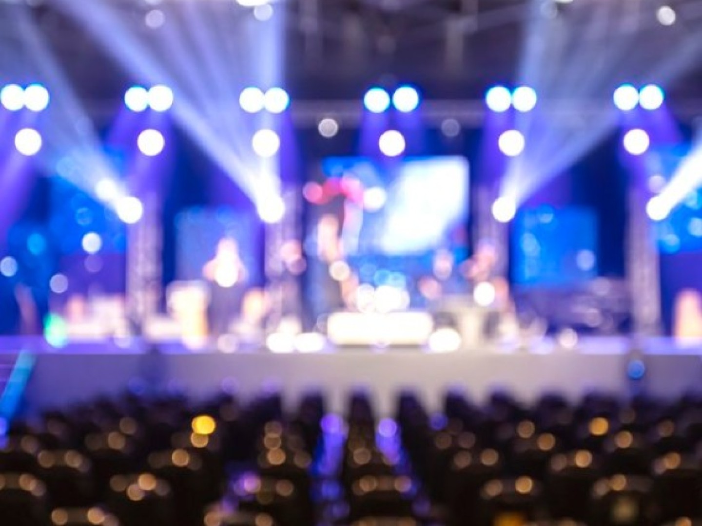 Auditorium-scene-lys