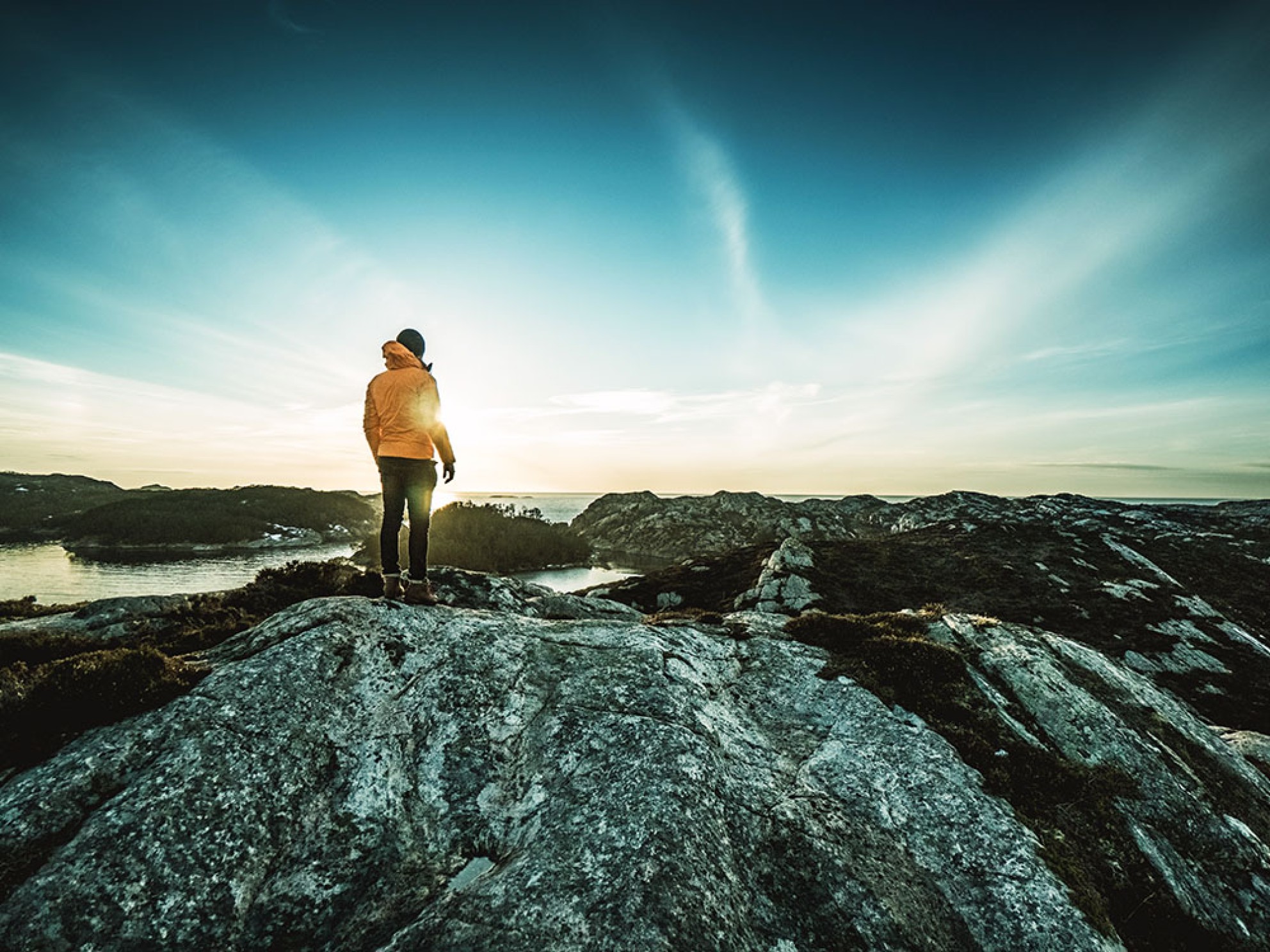 Person-watching-out-over-the-horizon