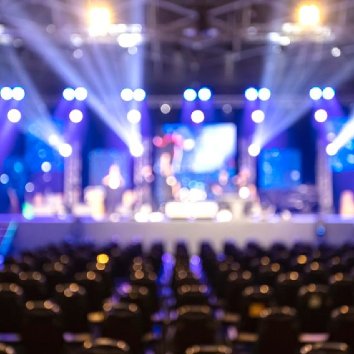 Auditorium-scene-lys